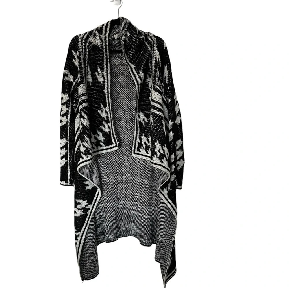 Cato Women’s Long Sleeve Black & White Knit Open Front Cardigan Sweater Sz L GUC